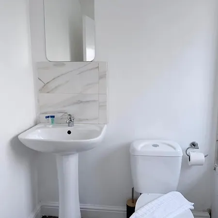 Cosy With Ensuite Near Shopping And Centre Ubytování v soukromí
