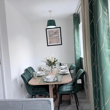 Cosy With Ensuite Near Shopping And Centre Ubytování v soukromí