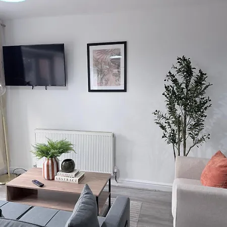 Cosy With Ensuite Near Shopping And Centre * Leeds (West Yorkshire)
