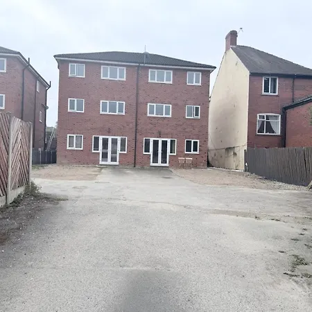Cosy With Ensuite Near Shopping And Centre Leeds (West Yorkshire)